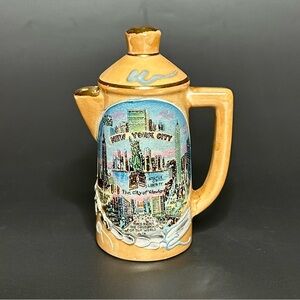 New York City Novelty Salt Shaker Made In Japan